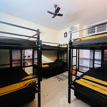 Crossroads Hostel 1980 Mysore Bagian luar foto